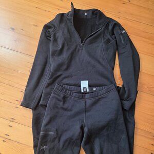 Set of women's Arcteryx Rho AR base layers (medium)